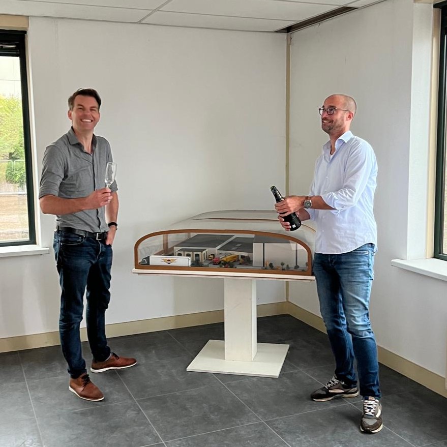 Eigen houtbouwfabriek B-leaf Eigen houtbouwfabriek B-leaf